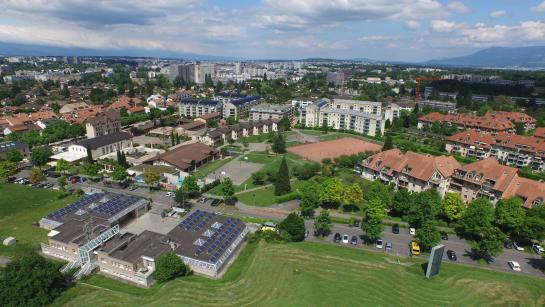 Vue aérienne de Plan-les-Ouates