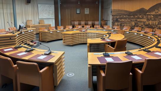 salle-conseil-municipal-plo
